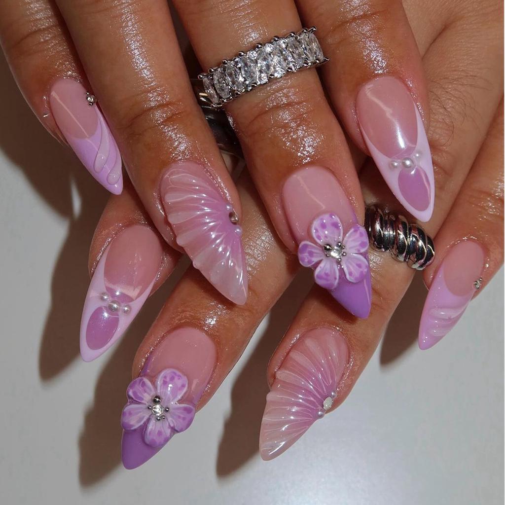 24PCS Fashionable 3D Carved Flower False Nails Retro Red Polka Dots French Press On Nails Detachable Almond Fake Nails for Women