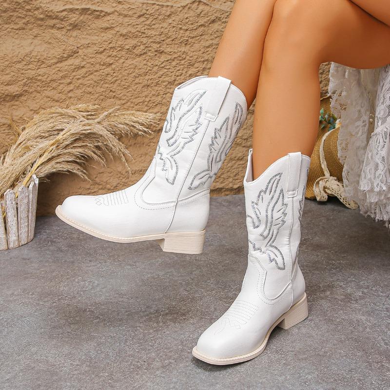 

Fashion 2025 New Ladies Shoes Slip-on Women s Boots Fashion Embroidery Modern Boots Women Winter Plus Size Best Seller Mid-Calf Boots 35