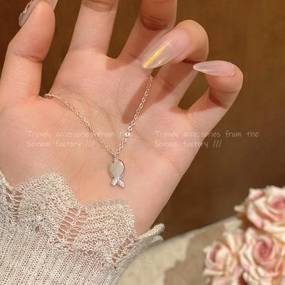 Cold Wind Small Fish Pendant Necklace Female Fun Cute Silver Collarbone Chain Niche Design Sense