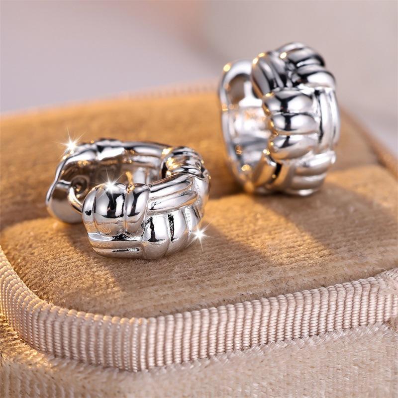 

Shein woven ear buckle simple personality niche elegant ear buckle earrings
