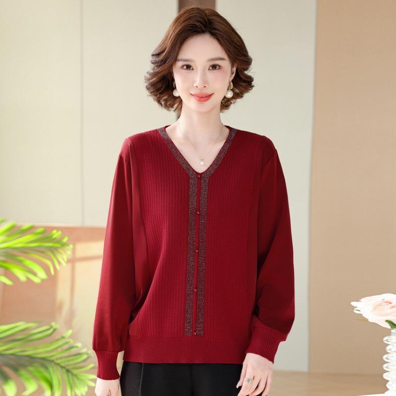 Middle-aged and Old Women's Casual Bottoming Shirt, Mother's Spring Fashion Shirt, Solid Color Noble Collar, Large Size Thin Knitted Sweater