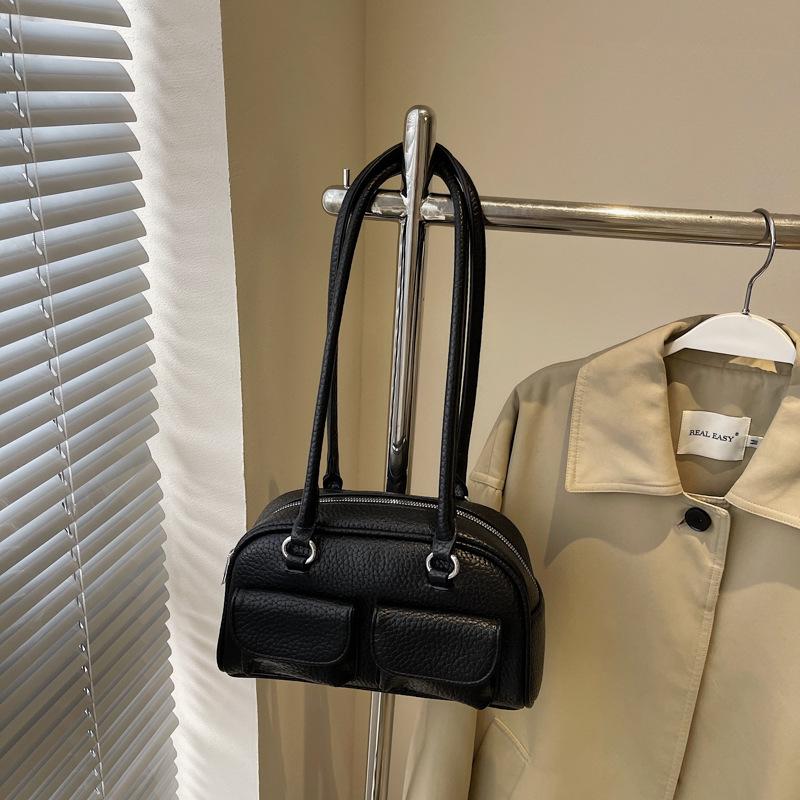 

Versatile niche high-end commuter pillow bag women s spring new large-capacity shoulder armpit bag