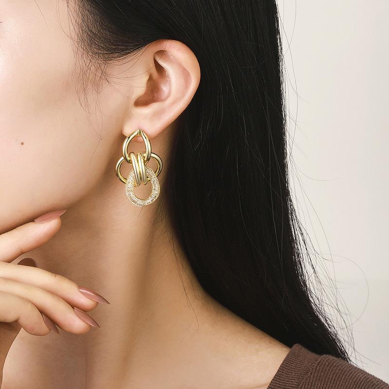 European and American avant-garde personality versatile irregular gold earrings, simple and fashionable, geometric cold wind earrings