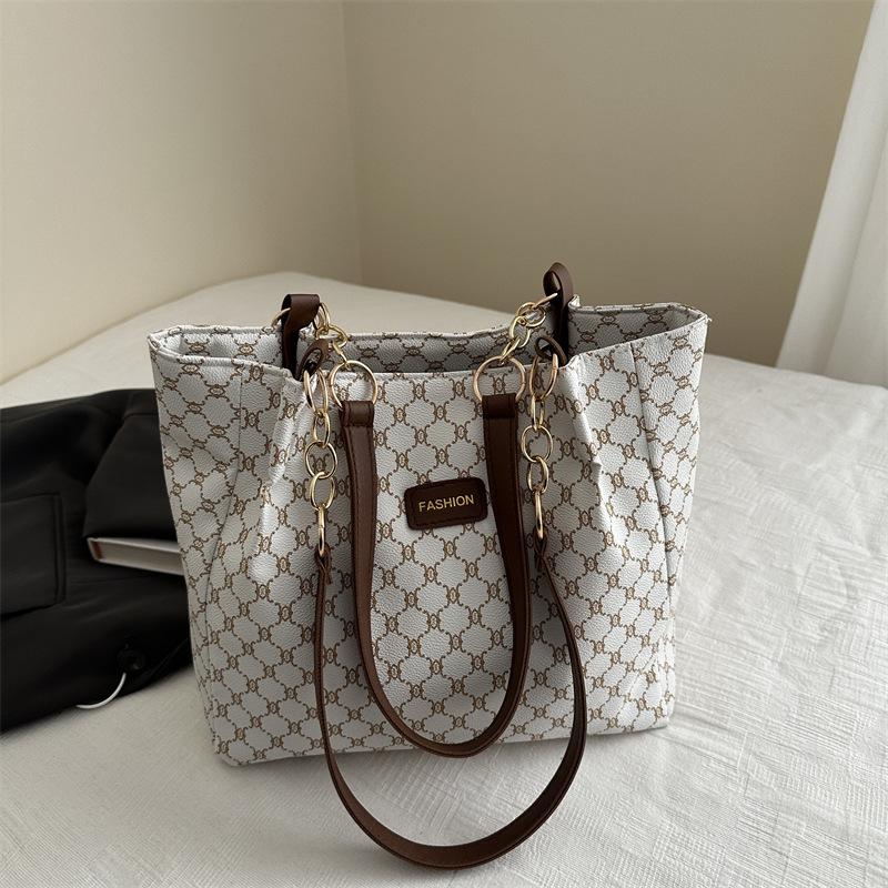 Spring new retro fashion printed shoulder bag underarm commuting large capacity tote bag high sense casual