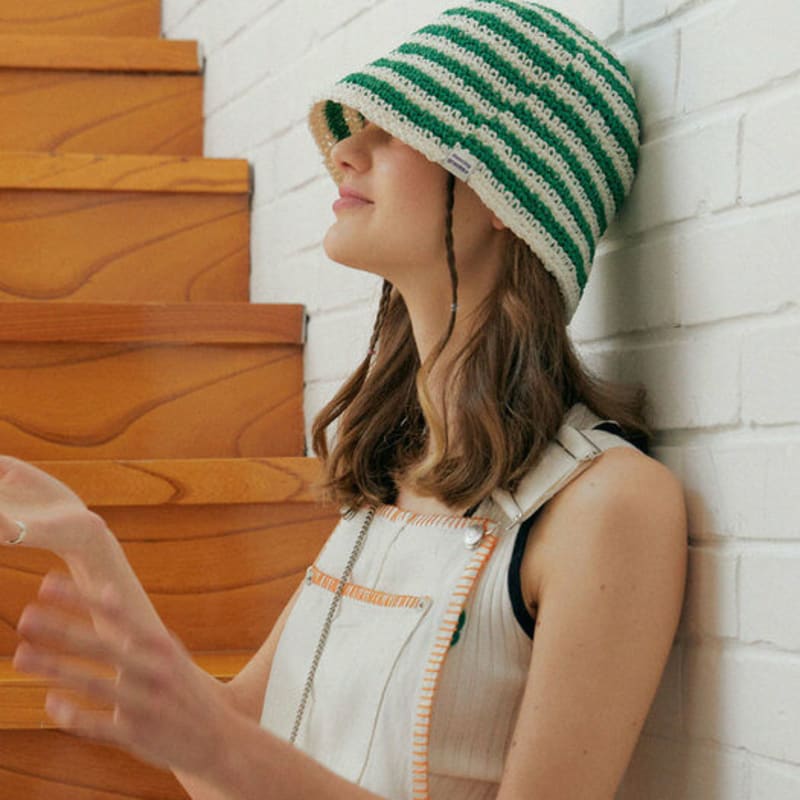 DANCING GRANDMA GRANNY HAT : SUMMER GREEN