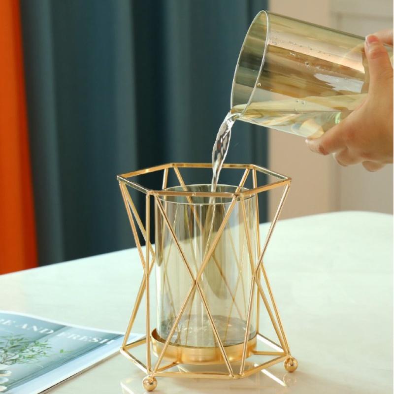 Elegant Iron Art Vase with Geometric Design for Romantic Candlelight Dinners & Stylish Home Decor, Perfect for Artificial Flower Arrangements