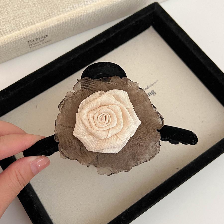 Elegant Rose Shark Clip: Stylish Chinese-Inspired Hair Accessory for Buns
