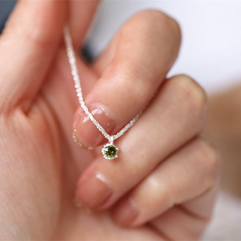 S925 Pure Silver Green Diamond Full Sky Star Necklace for Women's Summer Light Luxury and Unusual Instagram Sparkling Olive Green Zircon Neckchain