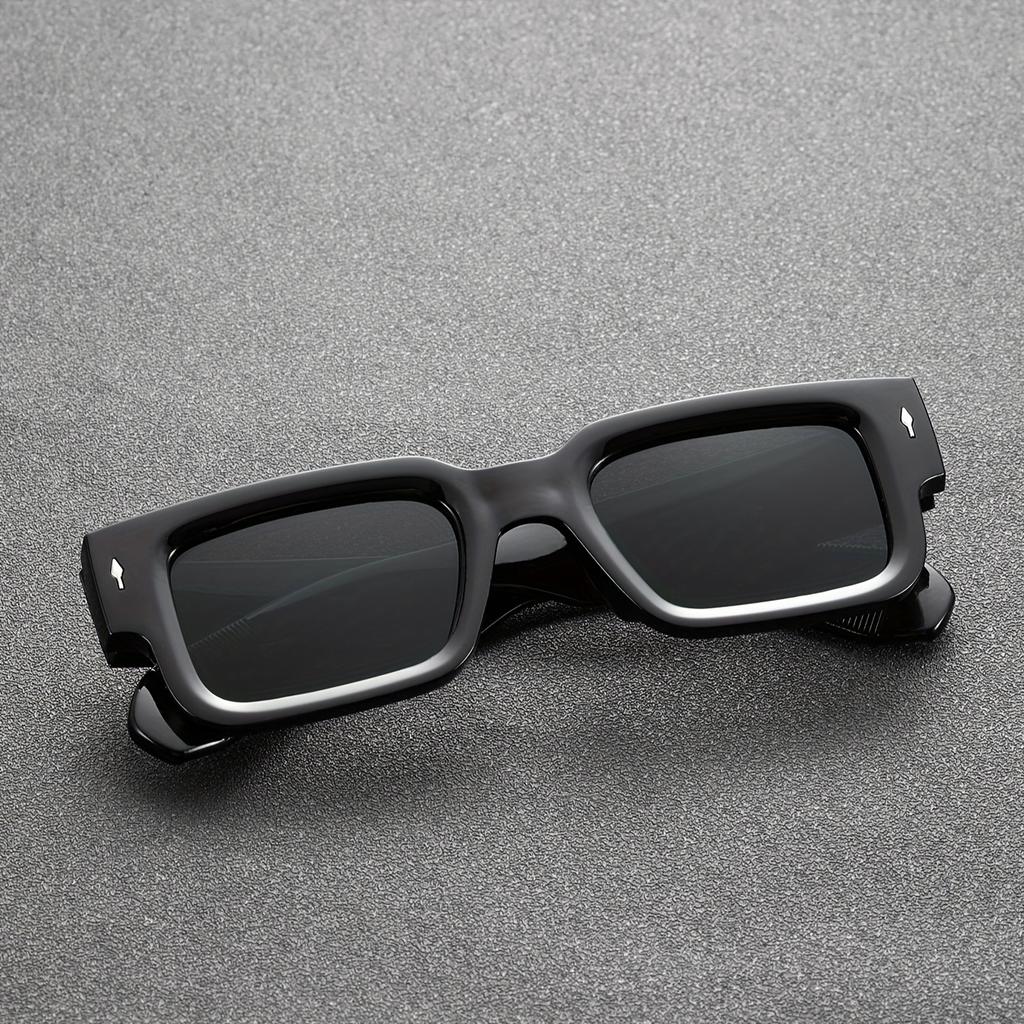 1Pc Fashion Classic Square Plastic Frame Women Cool Sunglasses For Men Daily Life Shades Eyewear Accessories.