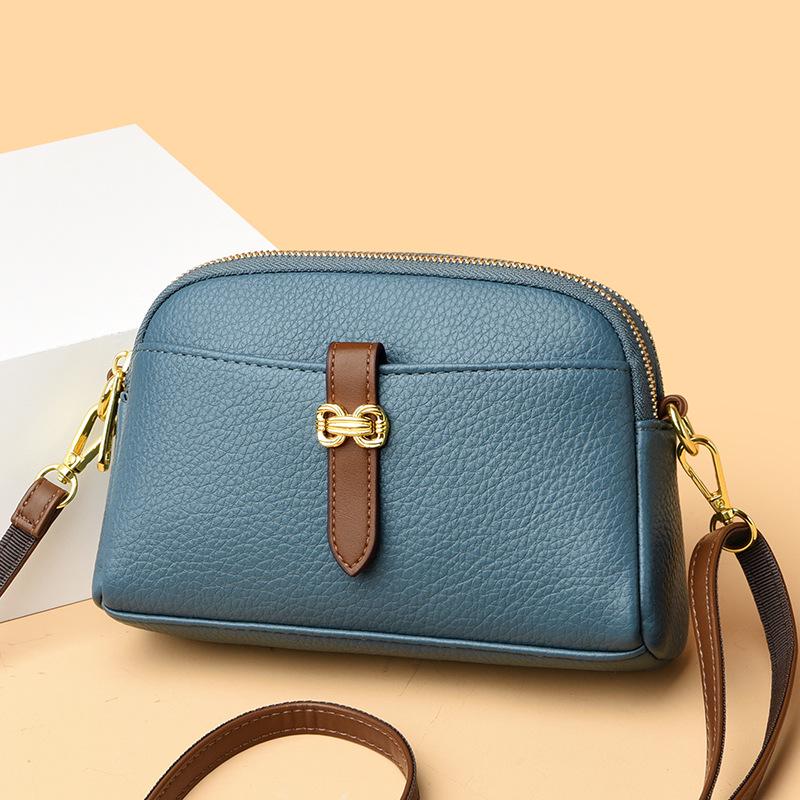 

Элегантная легкая многослойная наплечная сумка из мягкой кожи синий