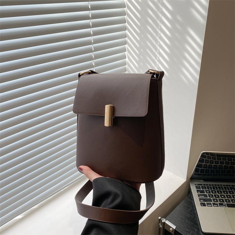 

Trend vertical shoulder bag fashion new summer fashion casual solid color personalized messenger small square bag