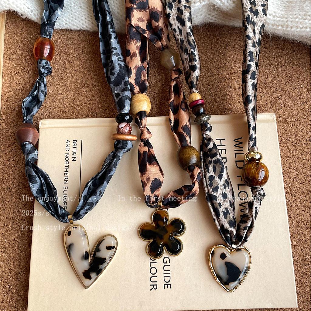 Maillard Bead Leopard Print Scarf Necklace, Fashionable and Versatile Necklace