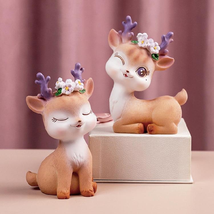 Mini Reindeer Statue Cartoon Fawn Elk Pattern Figurine Animal Cake Topper Desk