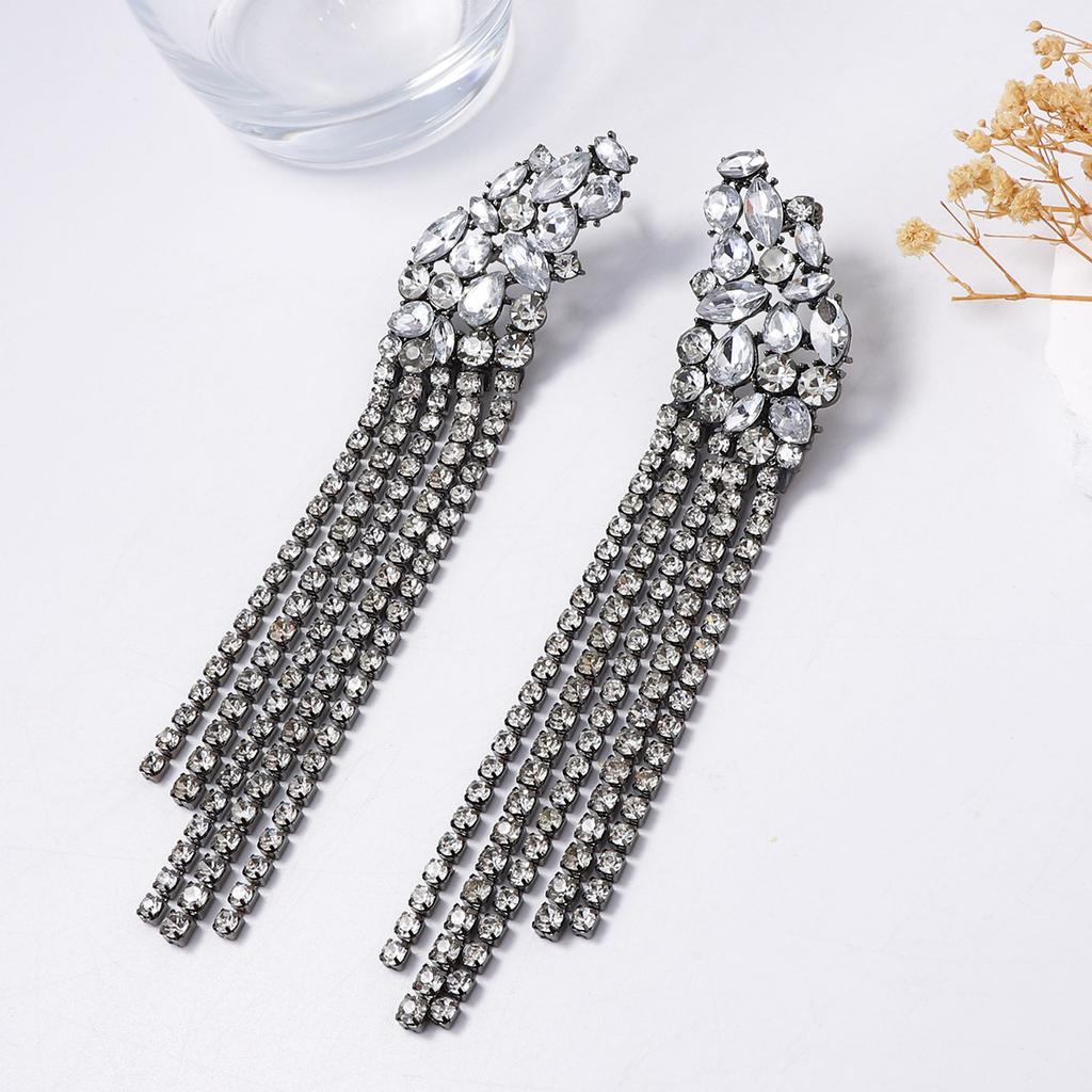 European and American exquisite fashion exaggerated temperament alloy full diamond tassel pendant earrings light luxury dinner party model