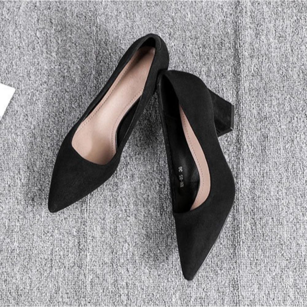 High Heels Women's Spring and Autumn Black Suede Middle Heel Pumps Women's New Pointed Commuter Professional Work Shoes Women