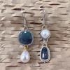 Geometric asymmetric pearl earrings, popular in Europe and America, two-color metal alloy earrings, handmade jewelry