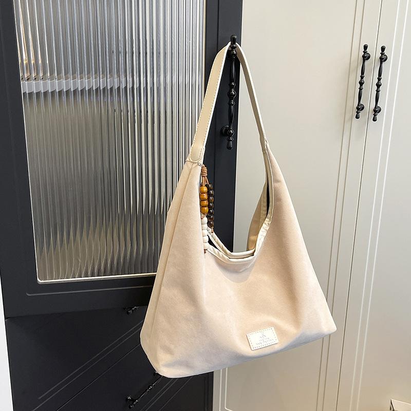 Retro matte Tasche Damen große Kapazität neue Herbst- und Winter-Freizeit-Umhängetasche mit Textur Pendler-Knödeltasche