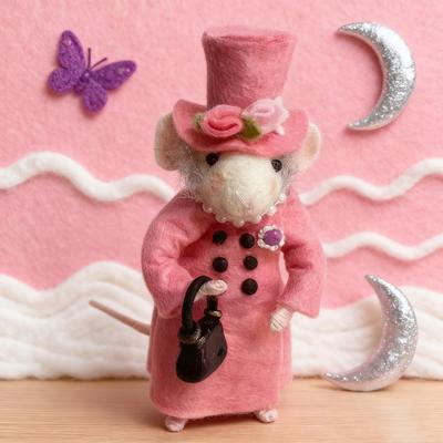 Christmas Felt Mouse Cute Felt Mouse Lady Figurine Needle Felted Mouse Ornament for Festive Holiday Tabletop Mantel Desk Decoration
