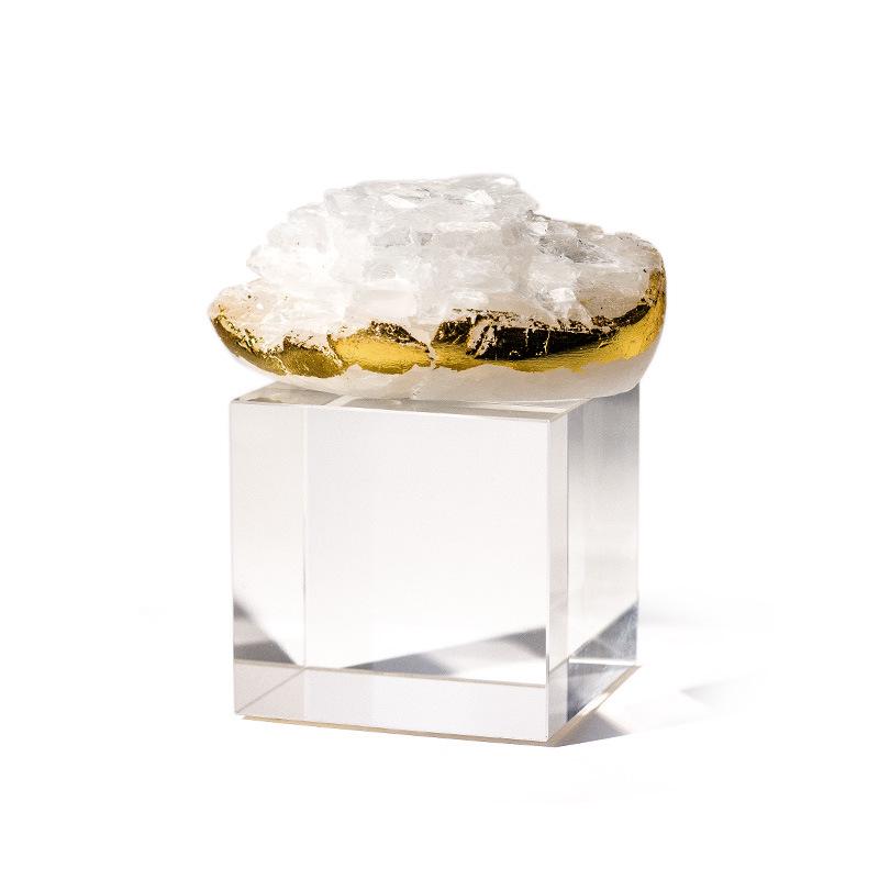 Luxurious Crystal Ore Ornaments: Natural Stone Decorations for Model Rooms, Hotels, and Creative Soft Furnishings