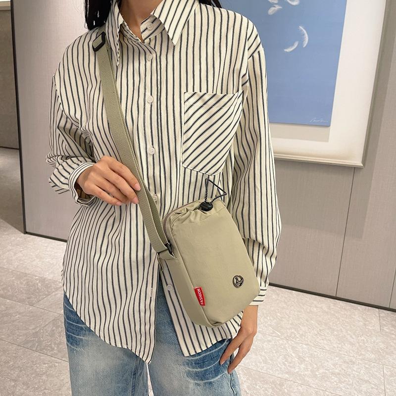 Summer Outdoor Cycling Kettle Bag with One Shoulder Crossbody Multi-layer Walking Bag with Minimalist Travel and Baby Casual Canvas Bag