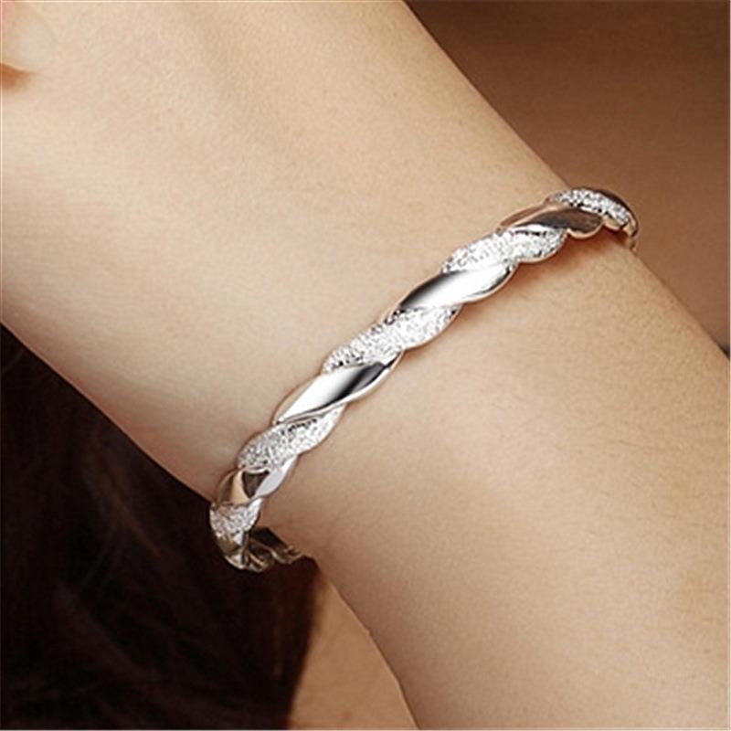 Fashion Light Luxury Twisted Open Bangle Bracelet For Women