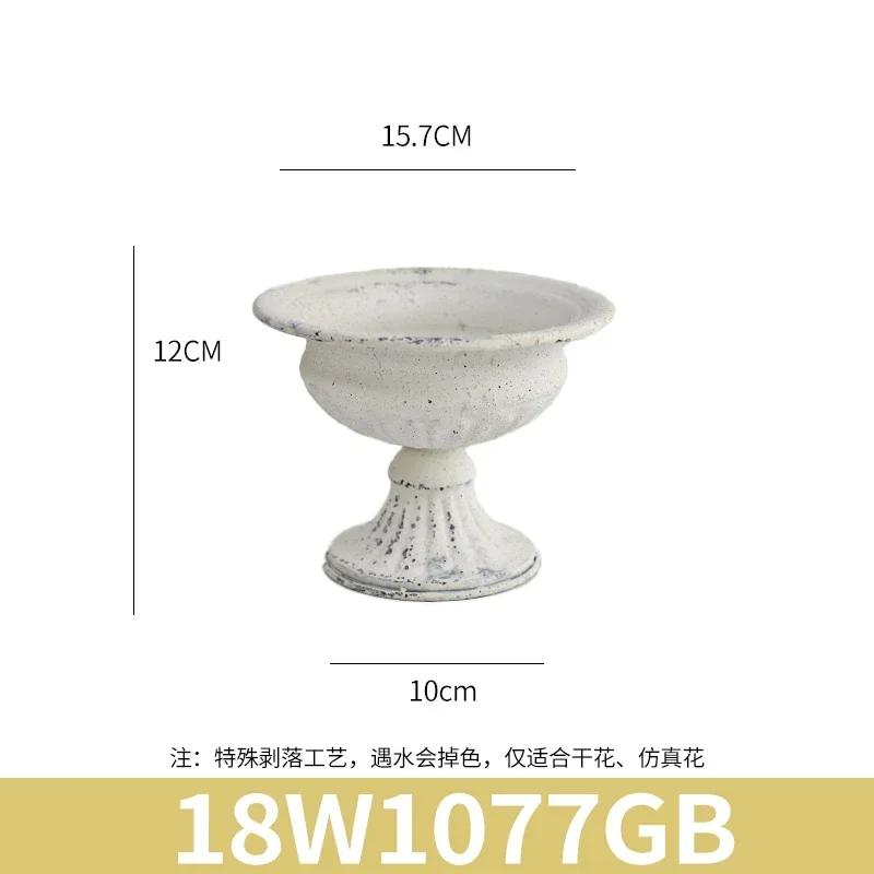 Weiße Retro Klassische Eisenkunst Vase Garten Schreibtisch Simulierte Blumentopf Für Blumenarrangement Hochzeit Feiertag Party Dekorieren