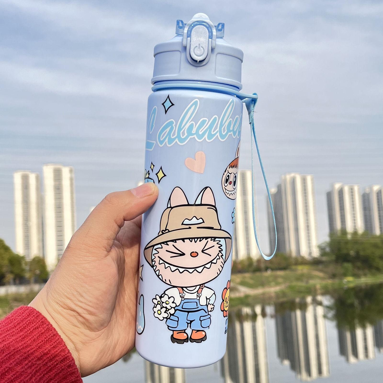 

Милый пластиковый стакан для воды, спортивный стакан для повседневного использования на открытом воздухе, простой и портативный детский стакан