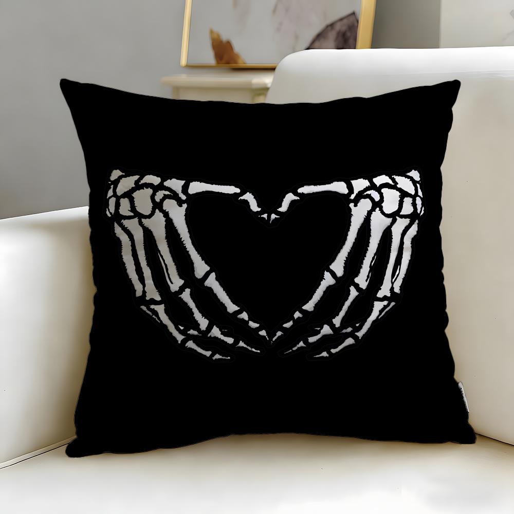 classic pattern Skull Heart Cushion Cover Soft  EasyWash Pillow Case  Versatile for Couch Bed Travel and Office