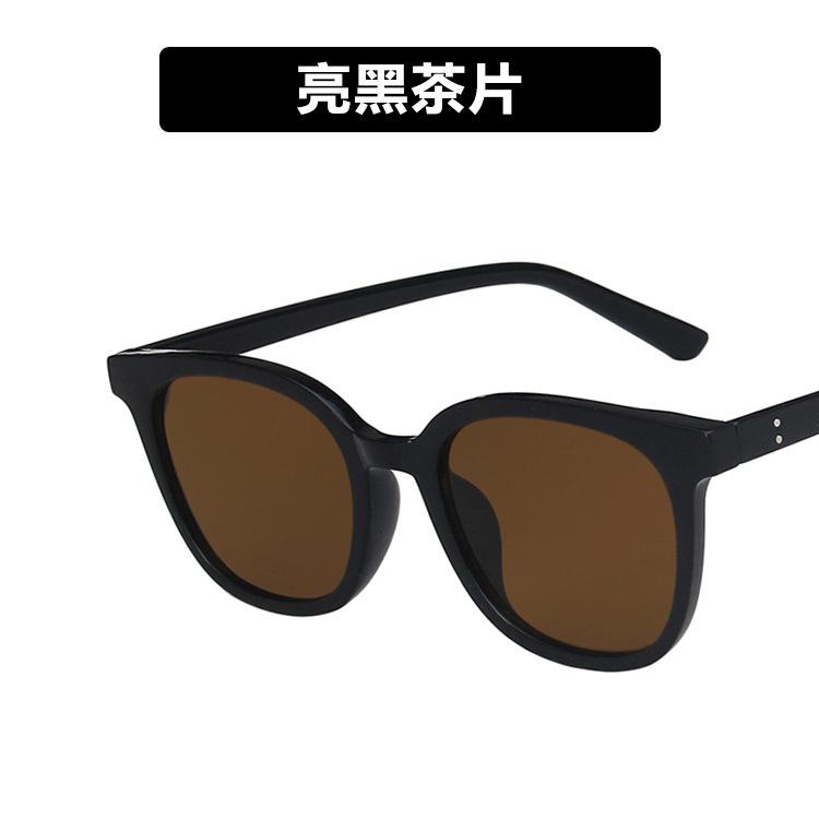 Rice nail sunglasses brown cat eye sunglasses new female Internet celebrity sunglasses trendy street shot