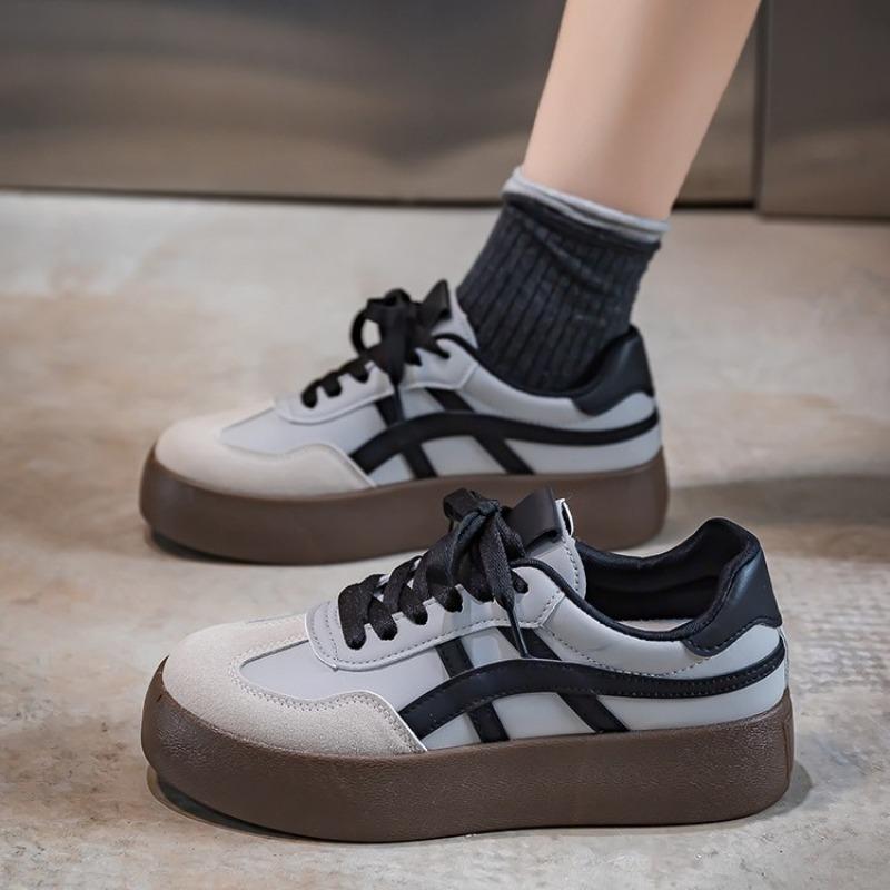 Retro Casual Couple Board Shoes Women's New Platform Student Shoes Versatile Fashion White Shoes 8861
