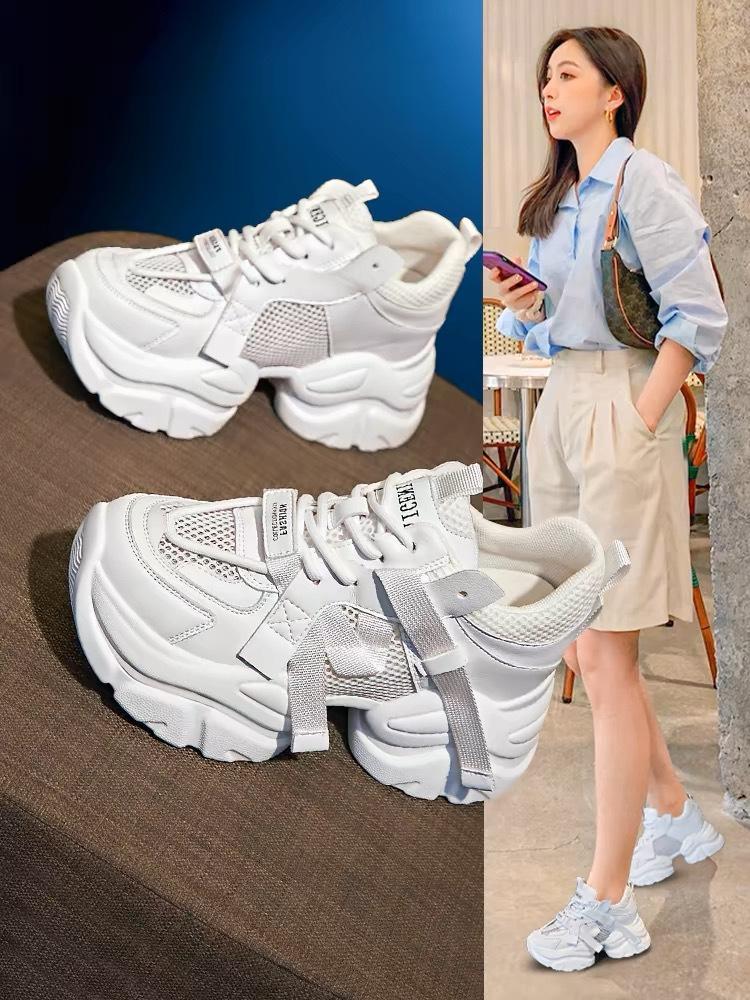

Showing feet little dad shoes women s 2025 autumn new sports and leisure shoes versatile platform white shoes, sports and leisure 40