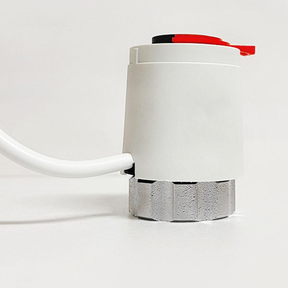 230v Floor Heating Actuator Electric Thermal Actuators Radiator 50Hz 2w 110N IP54 For Electric Heating Home Expansion Valve