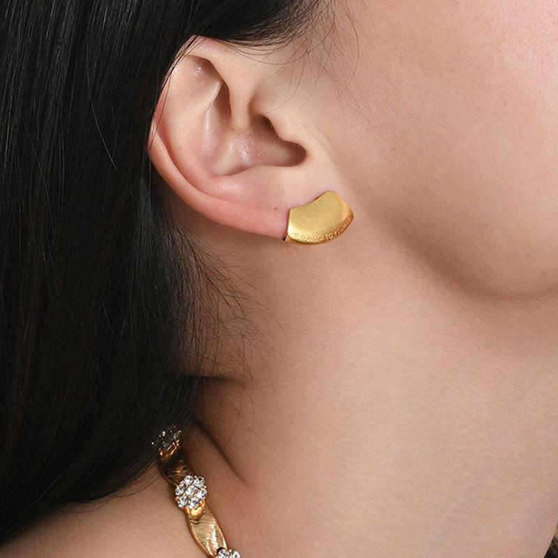 Niche High-End Brushed Metal Earrings, Women'S Unique Personality, Exquisite Fashion, Commuting, Versatile Earrings