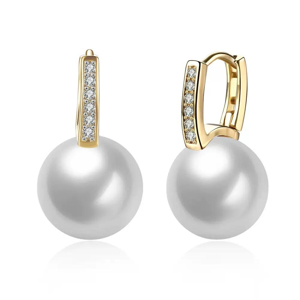 Chic Gold Pearl Stud Earrings With Diamonds Small Fragrance Light Luxury Creative Fashion Jewelry For Women