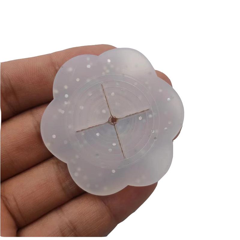 1PCS Non-slip Corner Knot Buckle Skirt Clip Women's Waist Hem Corner Buckle T-shirt Versatile Scarf Buckle