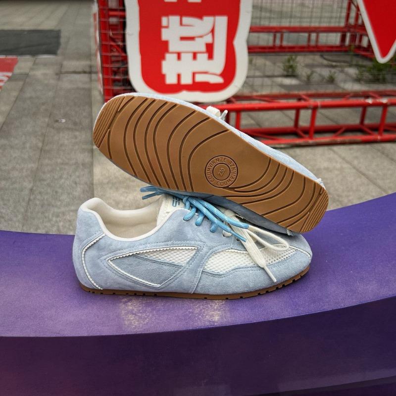 

Leather retro flat bottom women s soft bottom non-slip spring new lace-up leisure sports 40 синій