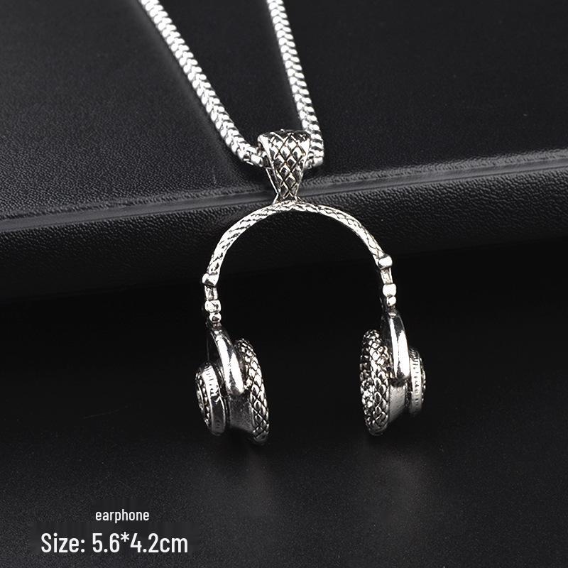 Trendy Six-Pointed Star Pendant Titanium Steel Necklace for Men & Women - Hip Hop Style Sweater Chain Jewelry.