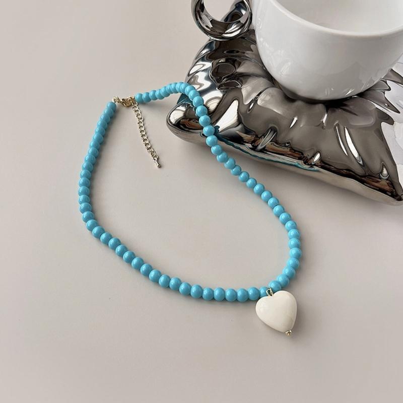Colorful Acrylic Beads Heart Choker Necklace Bohemian Simple Love Charm Statement Short Necklaces Clavicle Chain Jewelry
