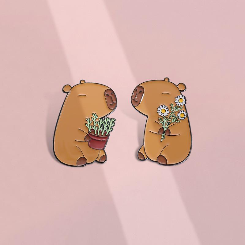 Creative Cute Capybara Shaped Cartoon Metal Brooch Colorful Alloy Badge Accessory For Summer Fashion