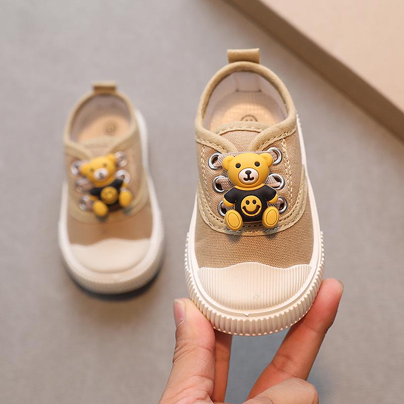Solid Soft Sole Baby Slip-On Canvas Shoes for Boys and Girls, Super Soft First Walker Shoes for Spring and Autumn.