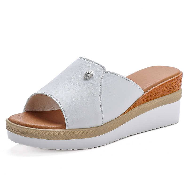 Fashion Autumn-spring Legitimate Leather Women Flats Ladies Summer Slippers Shoes Designer Sandals Sneakers Sport
