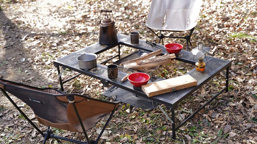 Onoe Seisakusho (ONOE) Folding BBQ Table T-4683-II Encloses a BBQ stove or fire pit Can be used for standingsitting cooking 117 x 80 x 3070 cm