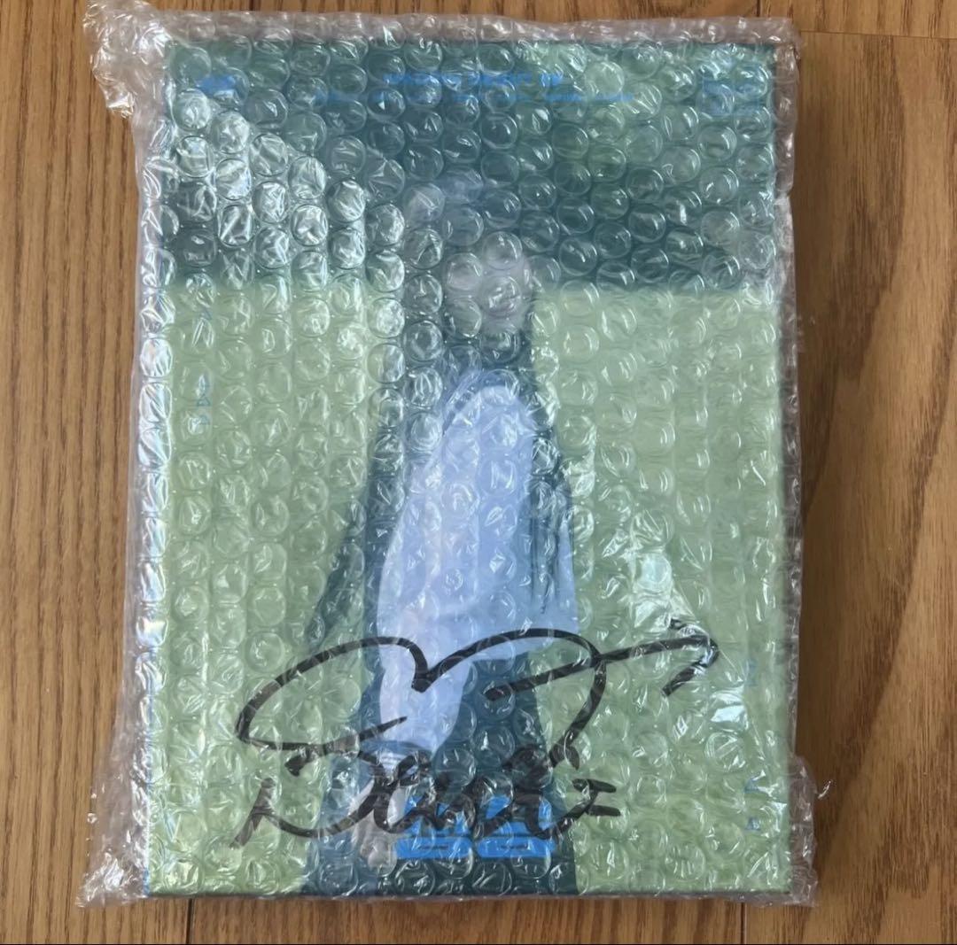 

[USED] MADEIN Serena s autographed album final price reduction must read description