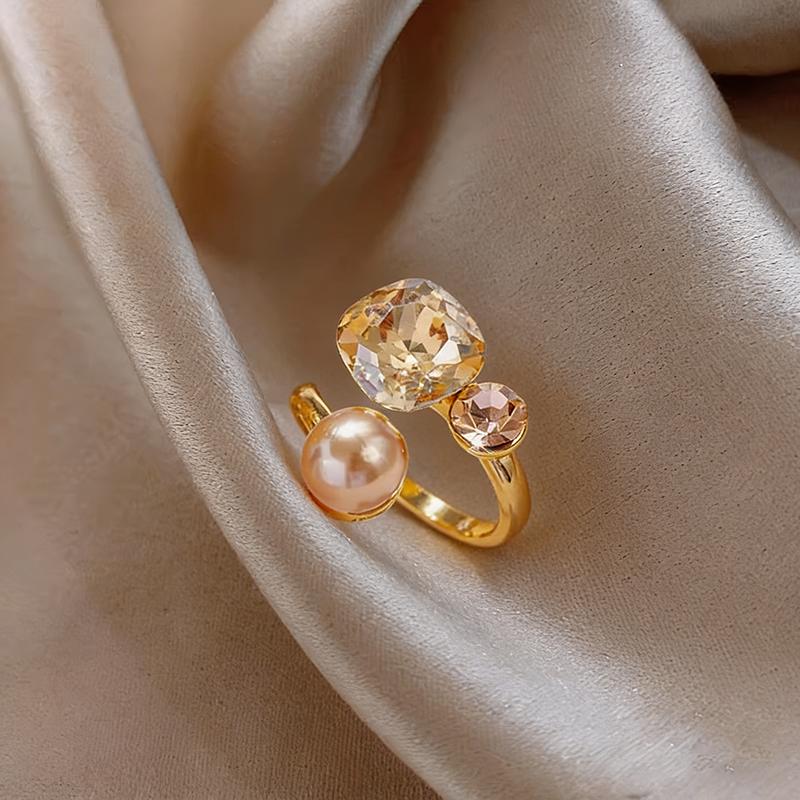 

New Design Retro Champagne Color Artificial Crystal Pearl Gold Color Rings For Women Luxury Jewelry Party Fashion Accessories resizable&Gold-color шампанського