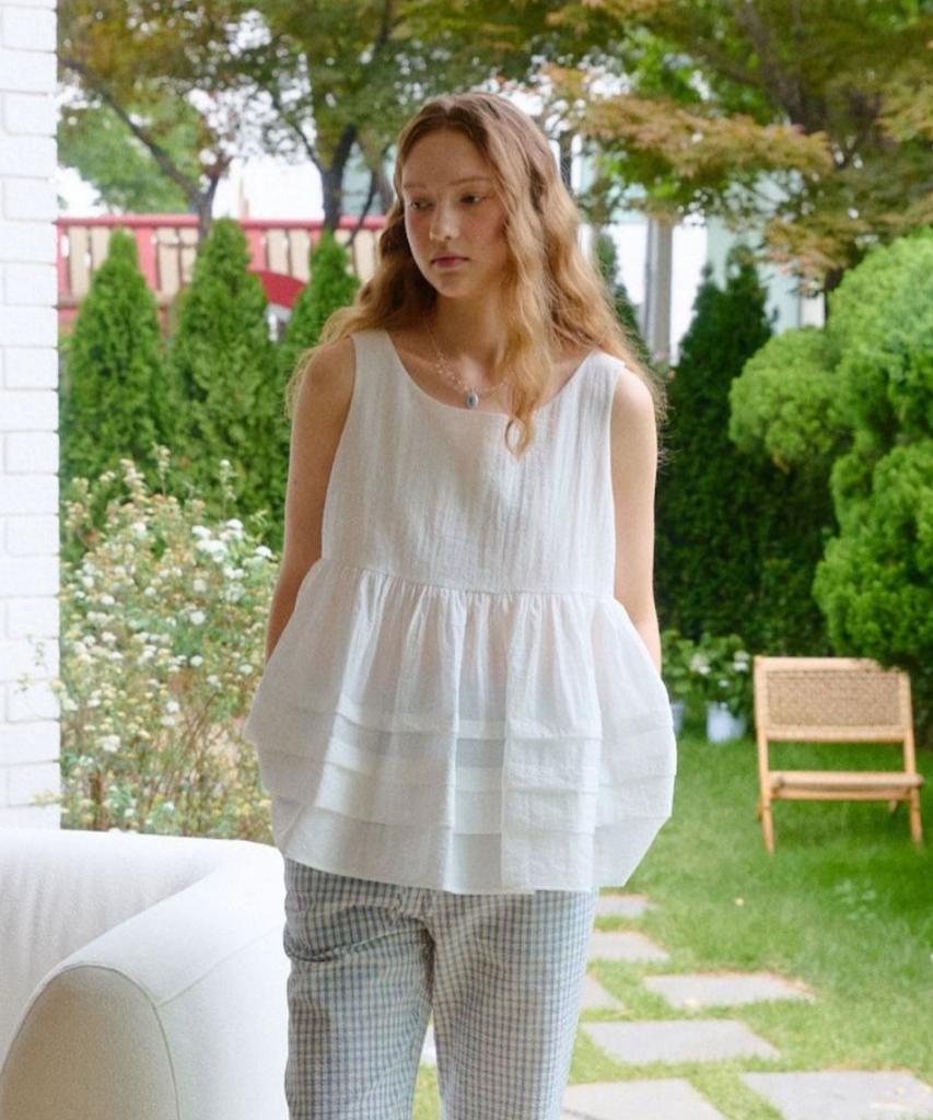 Okuka Tencel Flare Top - White