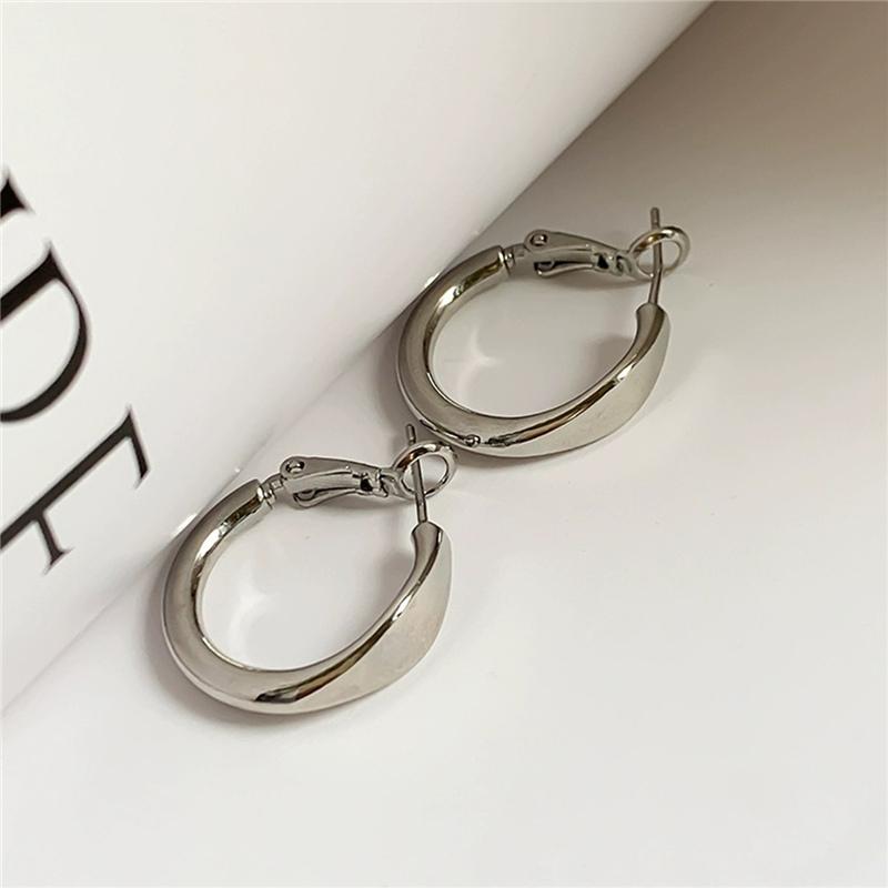 Trendy Smooth Stainless Steel Circle Hoop Earring For Women Simple Temperament Hyperbole  Color Classic Jewelry Party Gift