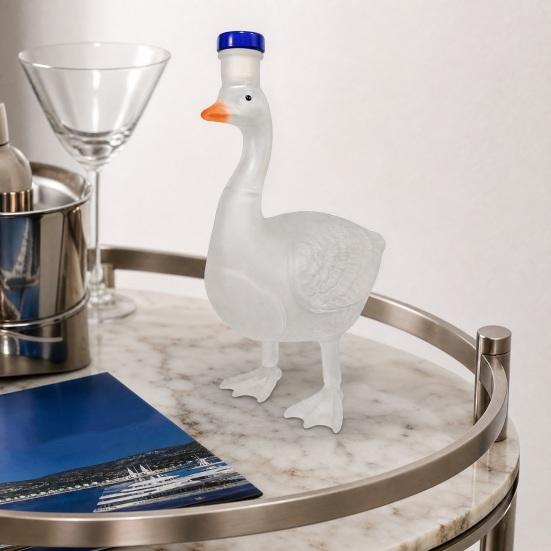 Goose Shape Whiskey Bottle Decanter 3D Bird Liquor Glass with Frosted Stopper