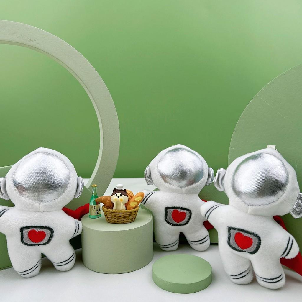 Cute Astronaut Plush Keychain Adorable Backpack Pendant For Kids Wholesale Night Market Suppliers