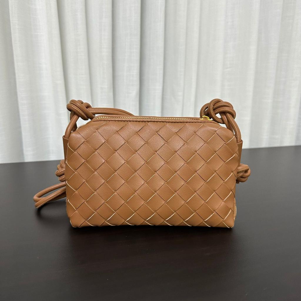 Genuine Leather Handwoven Bag Women's 2024 Versatile Small Square Bag Women's Mini Mobile Phone Bag Casual Cowhide Shoulder Messenger Bag