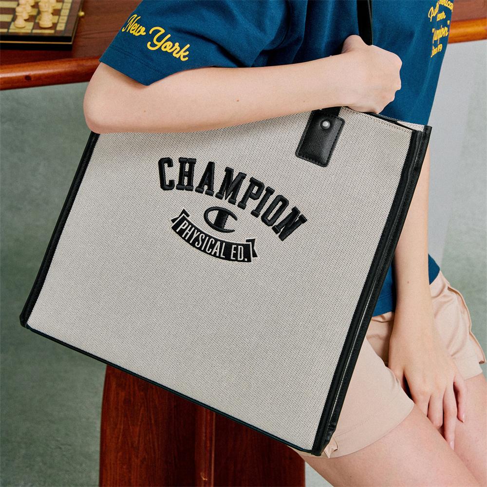 Champion FW24 Campus Tote Vintage Letter Texture Embroidered Logo Design Casual Simple Daily Commuting Fashion Versatile Unisex Shoulder Bag U4CACPU19